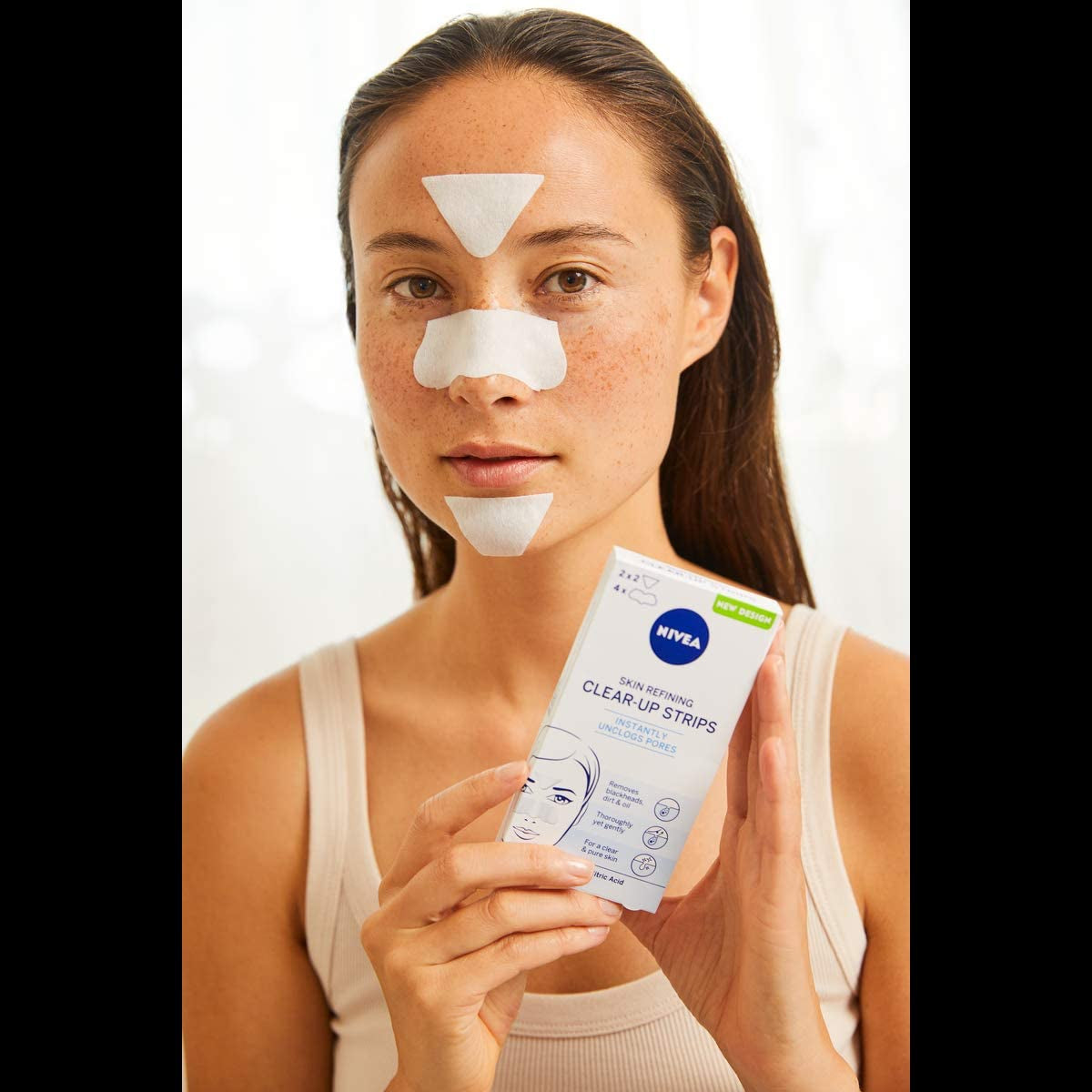 NIVEA Clear-Up Strips Zona T Tiritas De Puntos Negros, Paquete De 3 X 6 Unidades, Parches De Limpieza Facial Y Nivea Soft Mini Crema Facial, Cuerpo Y Manos 25 G